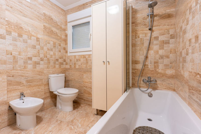 Image No.22-7 Bed House for sale