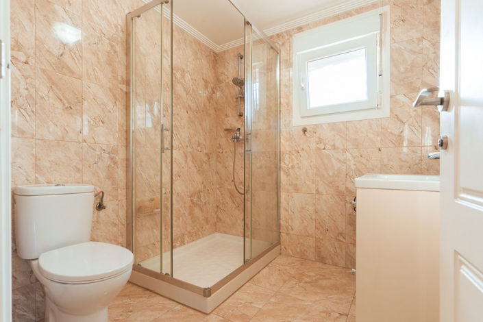 Image No.48-7 Bed House for sale