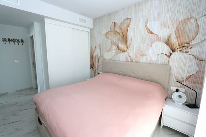 Image No.41-3 Bed Penthouse for sale