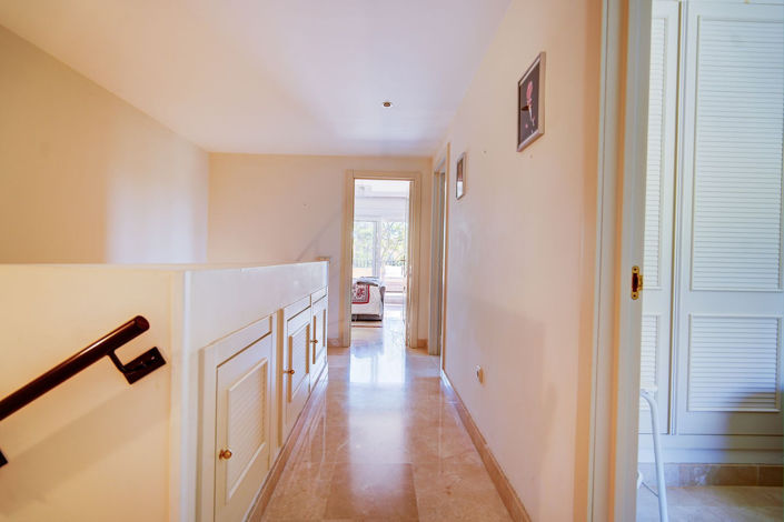 Image No.12-3 Bed Villa for sale