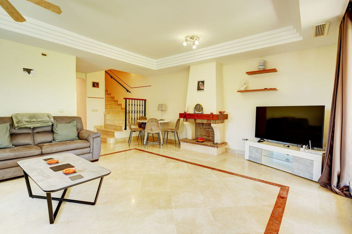 Image No.3-3 Bed Villa for sale