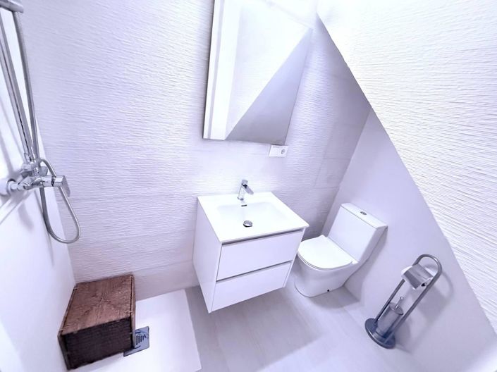 Image No.10-3 Bed Townhouse for sale