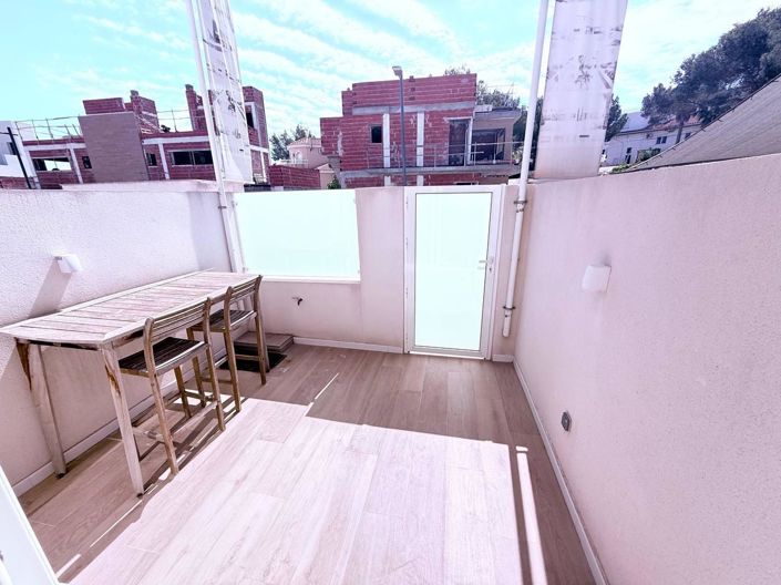 Image No.2-3 Bed Townhouse for sale