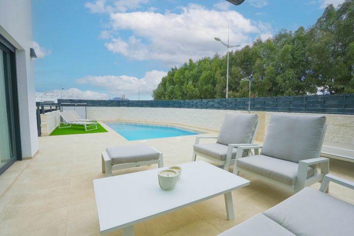 Image No.11-3 Bed Villa for sale