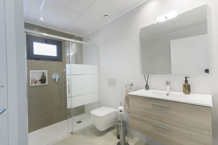 Image No.20-3 Bed Villa for sale