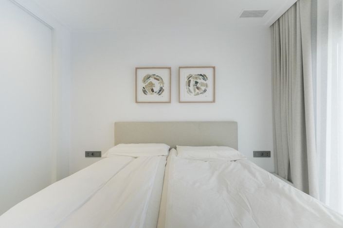 Image No.24-3 Bed Villa for sale