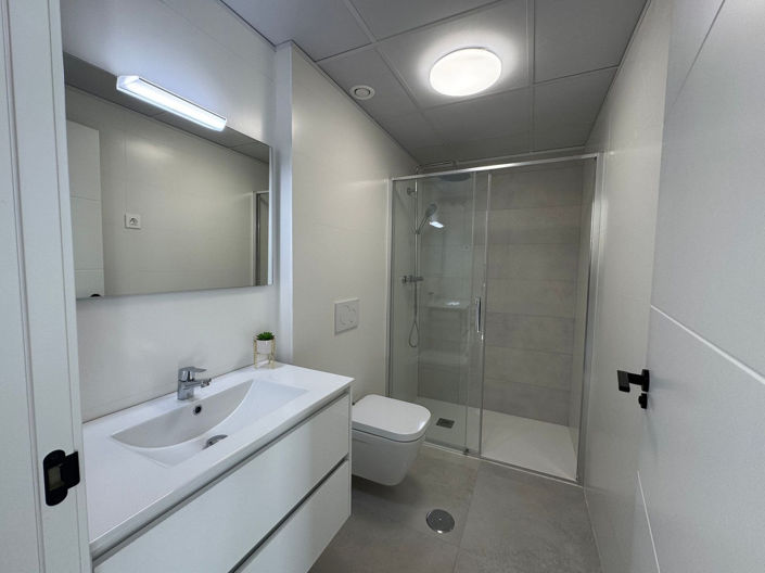 Image No.10-3 Bed House for sale