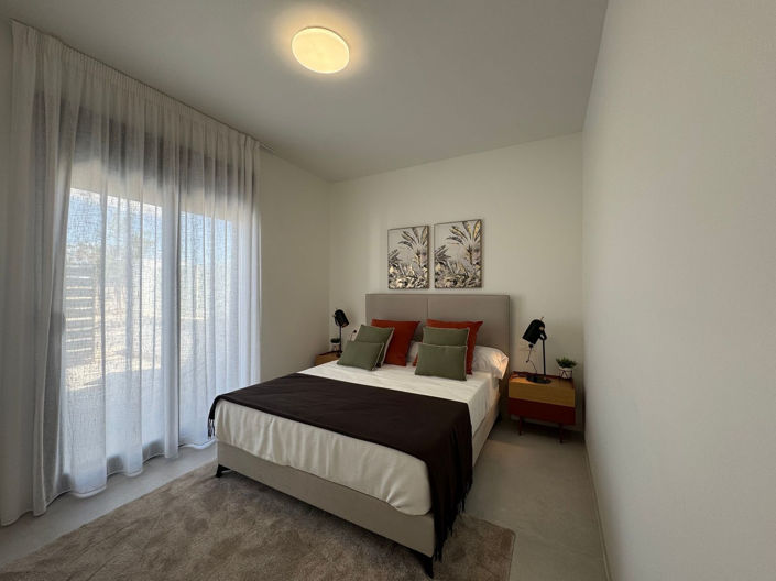 Image No.3-3 Bed House for sale