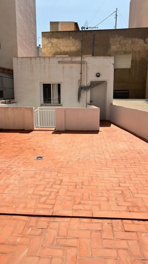 Image No.18-4 Bed Townhouse for sale