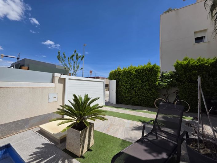 Image No.13-3 Bed Villa for sale