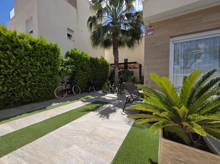 Image No.3-3 Bed Villa for sale