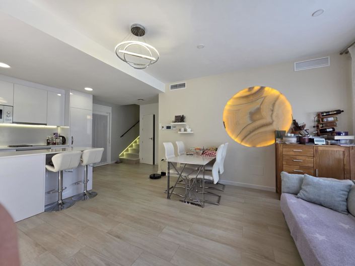 Image No.43-3 Bed Villa for sale