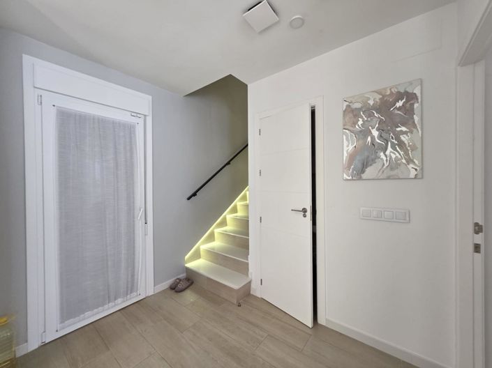 Image No.47-3 Bed Villa for sale