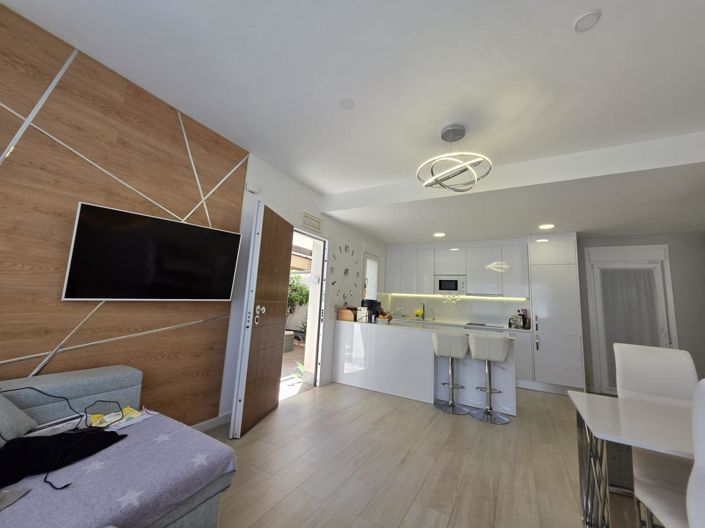 Image No.48-3 Bed Villa for sale