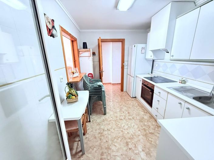 Image No.17-3 Bed Apartment for sale