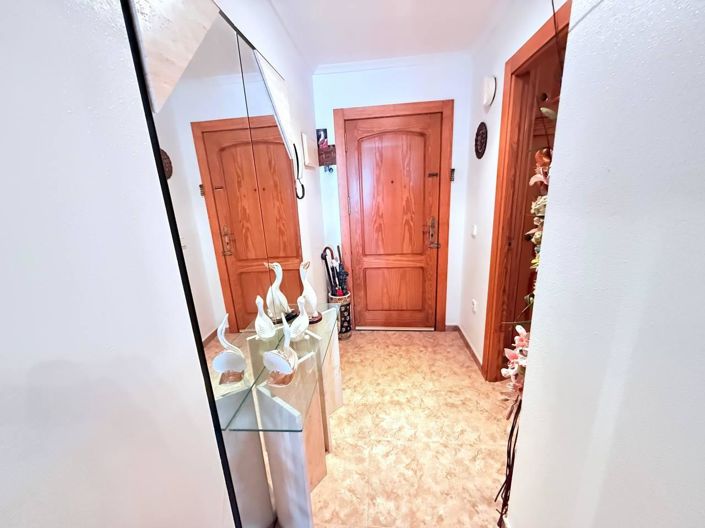 Image No.20-3 Bed Apartment for sale