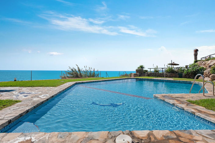 Image No.11-3 Bed Townhouse for sale