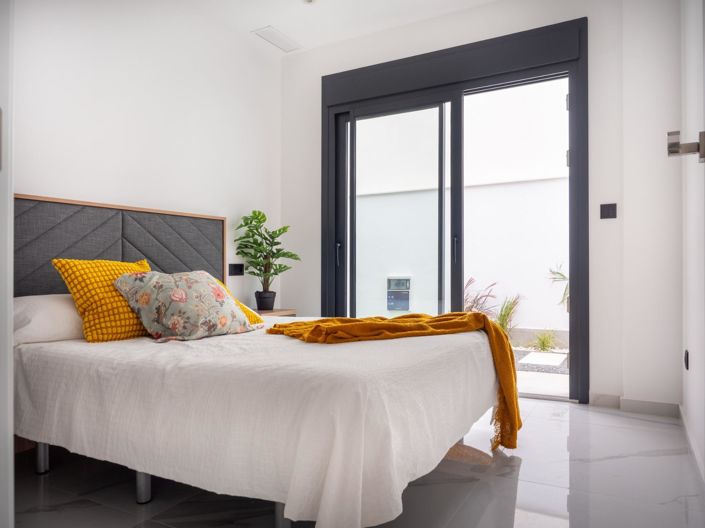 Image No.27-3 Bed Villa for sale