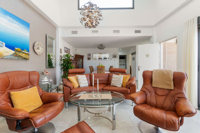 Image No.6-2 Bed Villa for sale