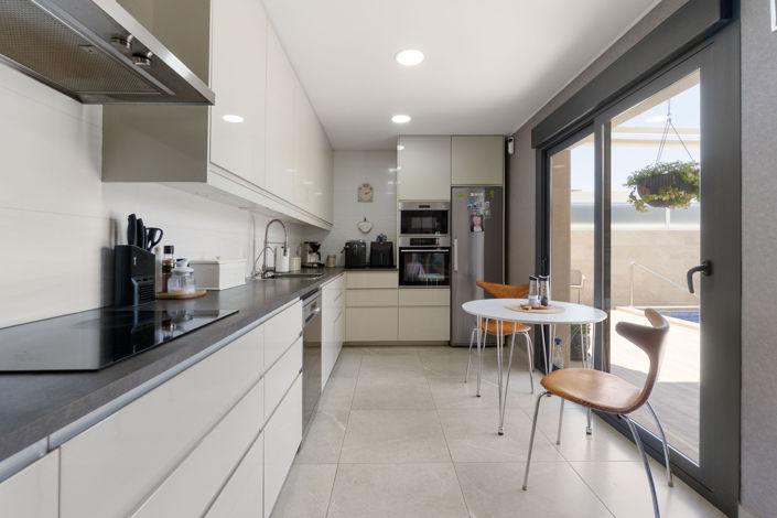 Image No.9-2 Bed Villa for sale