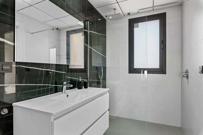 Image No.16-4 Bed Villa for sale