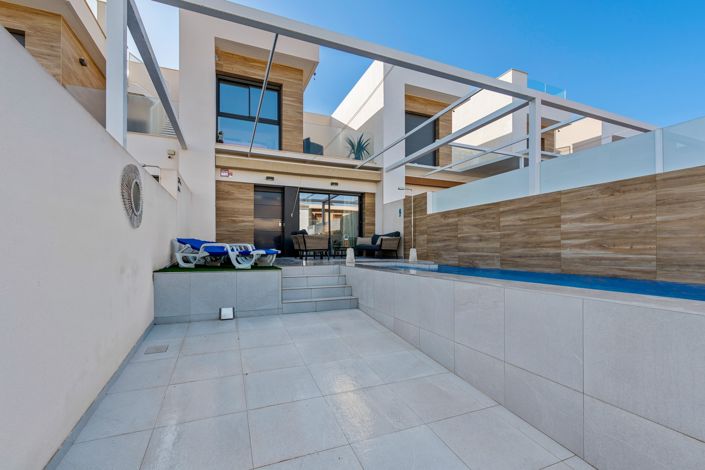 Image No.28-4 Bed Villa for sale