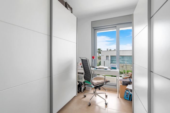 Image No.24-3 Bed Villa for sale