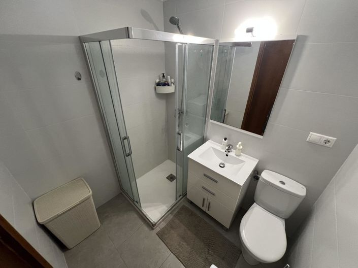 Image No.11-3 Bed Townhouse for sale