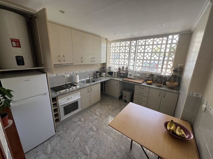 Image No.12-3 Bed Townhouse for sale