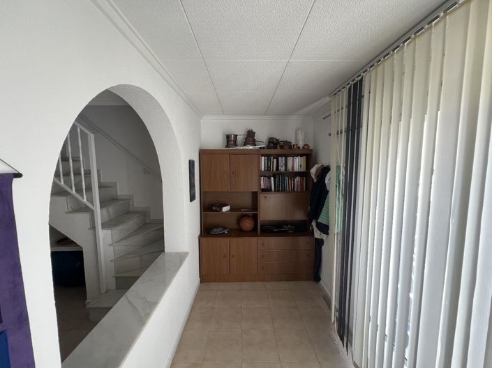 Image No.18-3 Bed Townhouse for sale