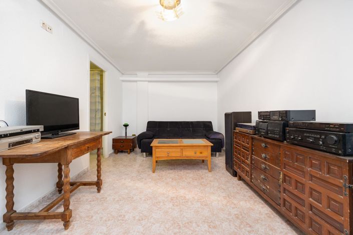 Image No.16-2 Bed Bungalow for sale