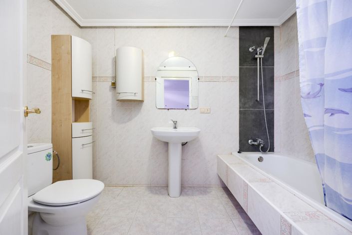 Image No.18-2 Bed Bungalow for sale