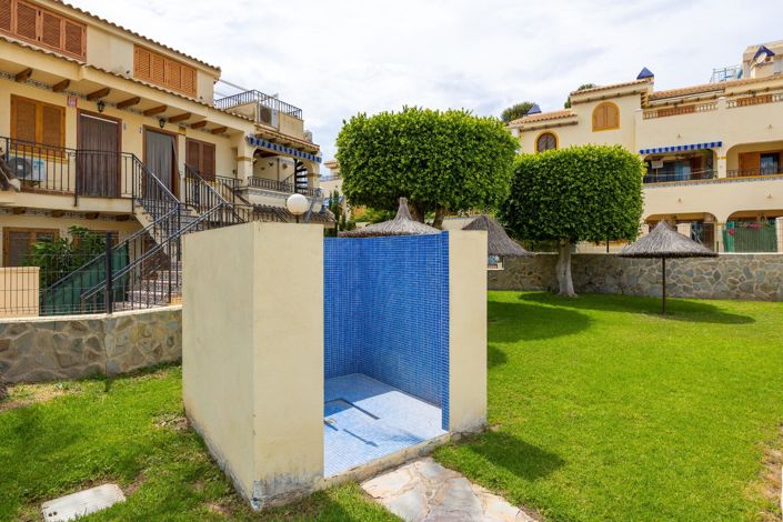 Image No.20-2 Bed Bungalow for sale