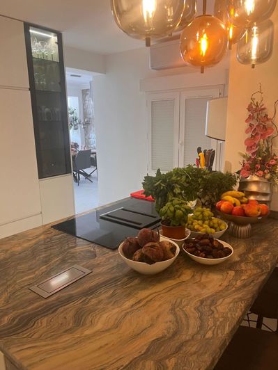 Image No.9-3 Bed Apartment for sale