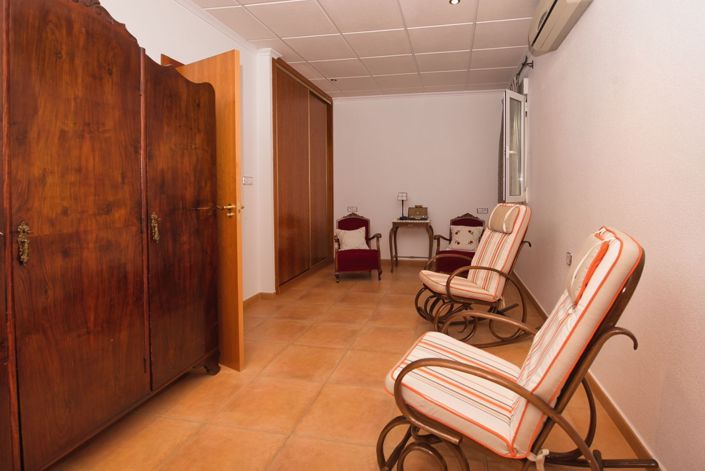 Image No.6-3 Bed Townhouse for sale