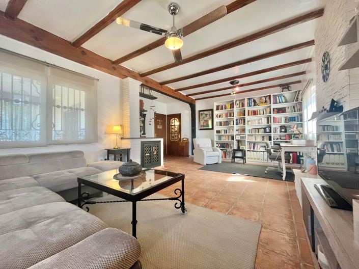 Image No.19-3 Bed Villa for sale