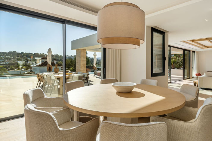 Image No.3-6 Bed Villa for sale