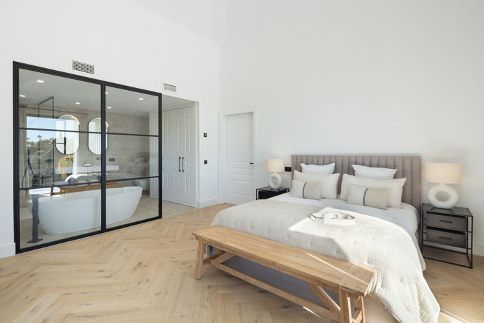 Image No.9-5 Bed Villa for sale