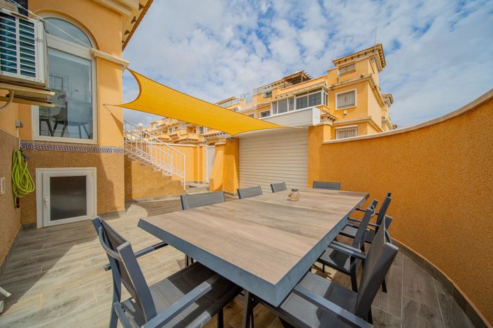 Image No.34-3 Bed Townhouse for sale