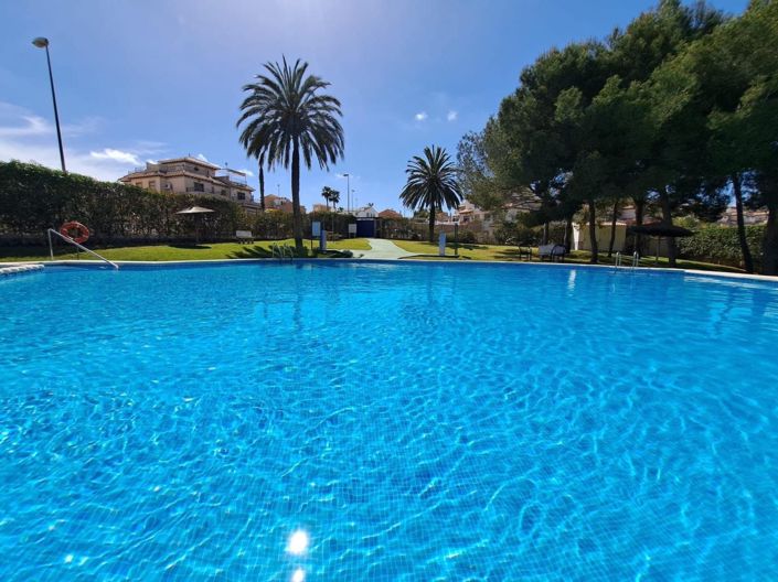 Image No.22-3 Bed Townhouse for sale