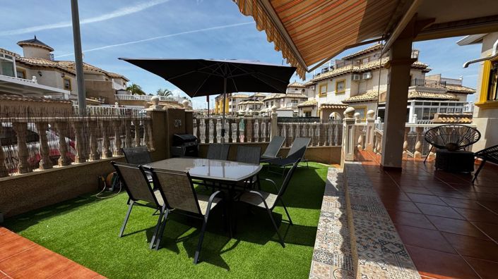 Image No.6-3 Bed Townhouse for sale