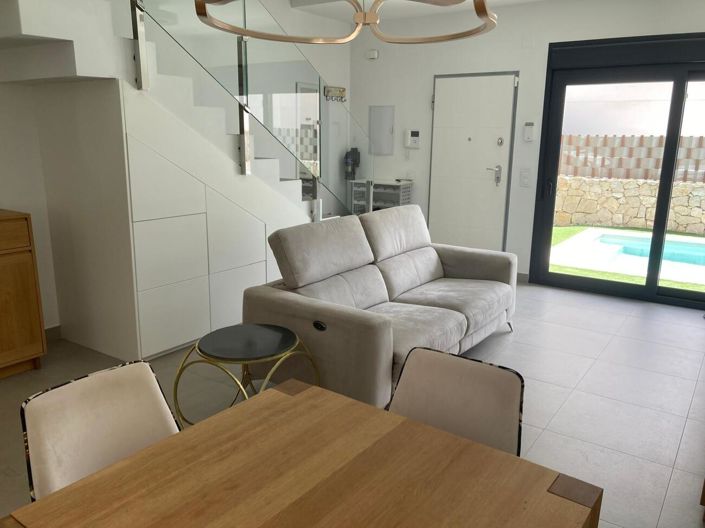 Image No.13-3 Bed House for sale