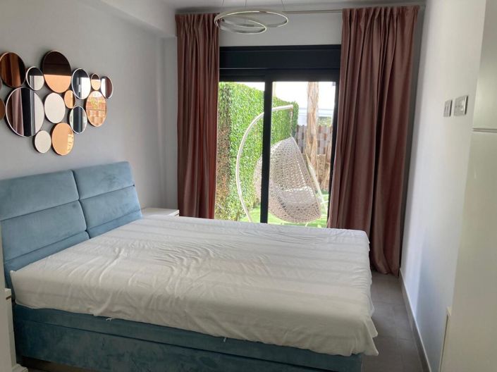 Image No.20-3 Bed House for sale