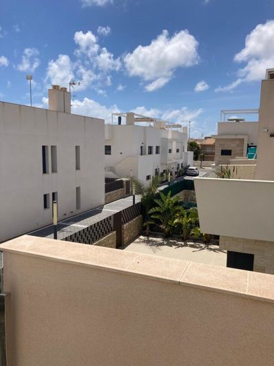 Image No.22-3 Bed House for sale