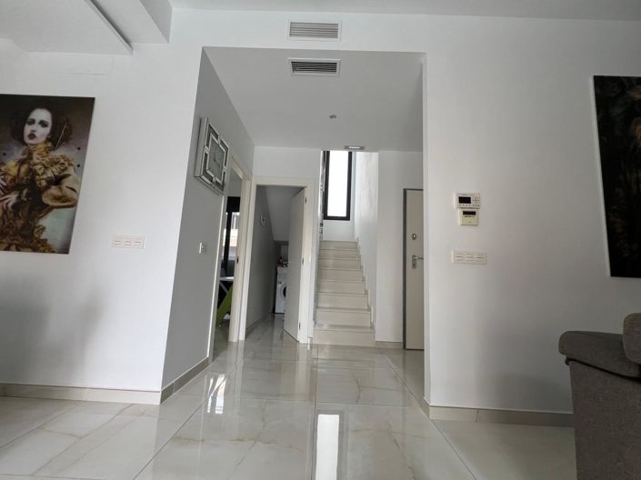 Image No.46-3 Bed Villa for sale