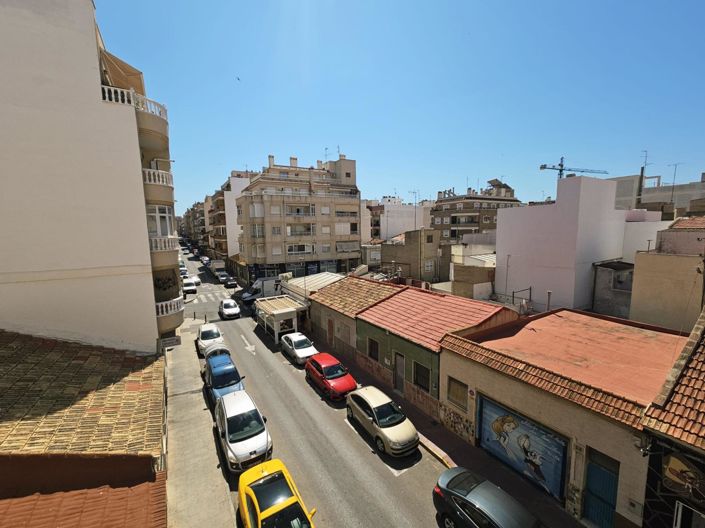 Image No.17-3 Bed Apartment for sale