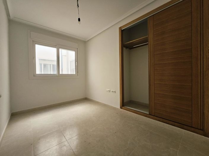 Image No.9-3 Bed Apartment for sale