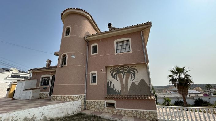 Image No.16-5 Bed Villa for sale