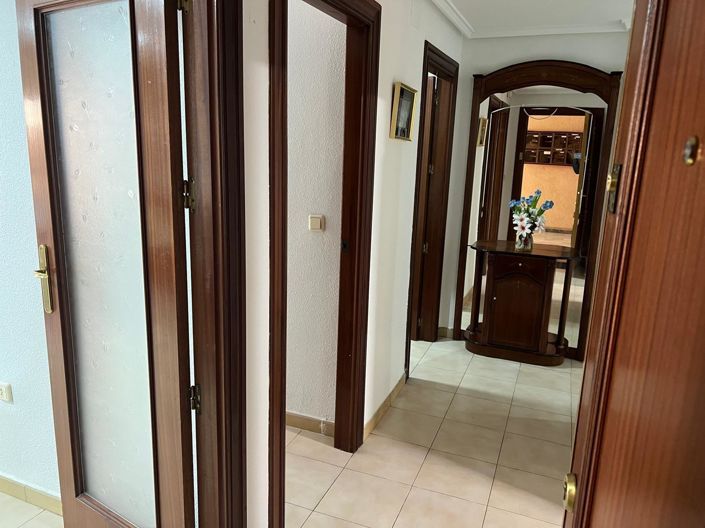 Image No.3-3 Bed Apartment for sale