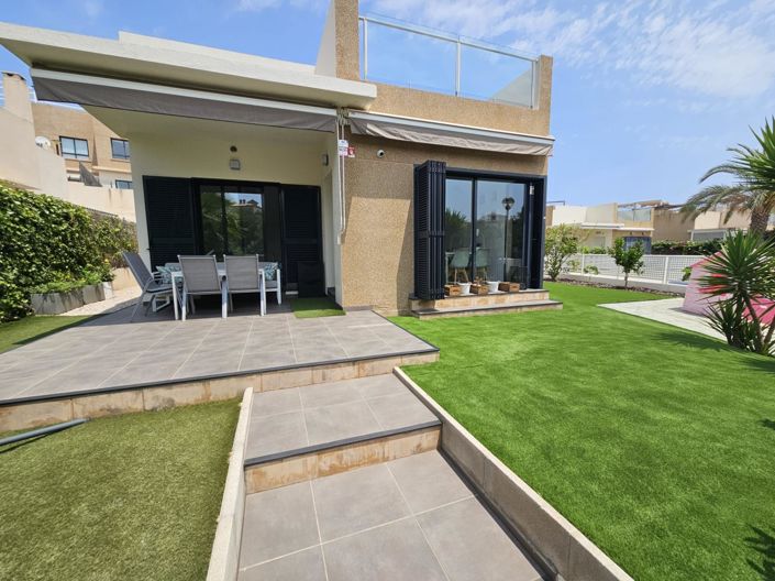 Image No.15-3 Bed Villa for sale